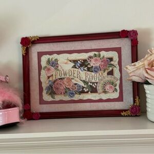 Powder Room 🌹 Vintage Decorative Art
